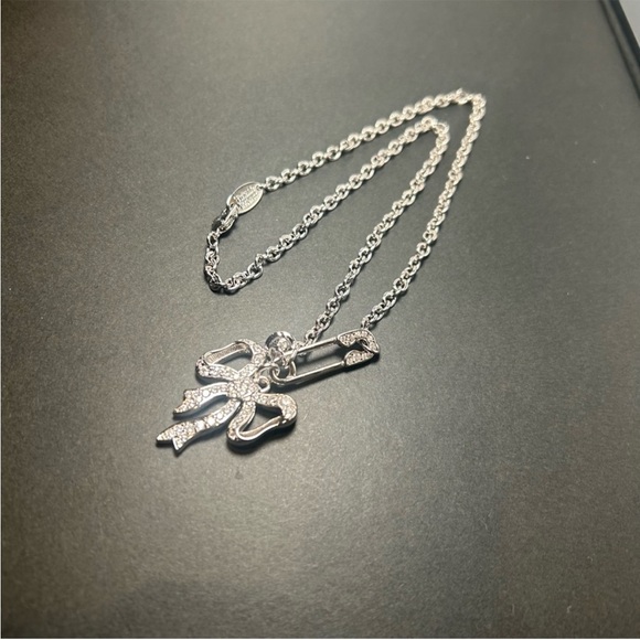 Vivienne Westwood Necklace - Picture 8 of 12